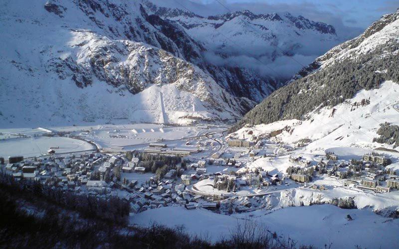 Hotel Piz Badus Andermatt Exterior photo