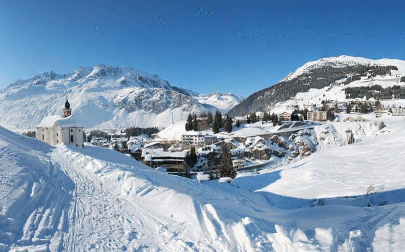 Hotel Piz Badus Andermatt Exterior photo
